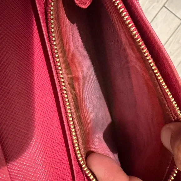 Prada Red Wallet with Gold Chain - Picture 6 of 9